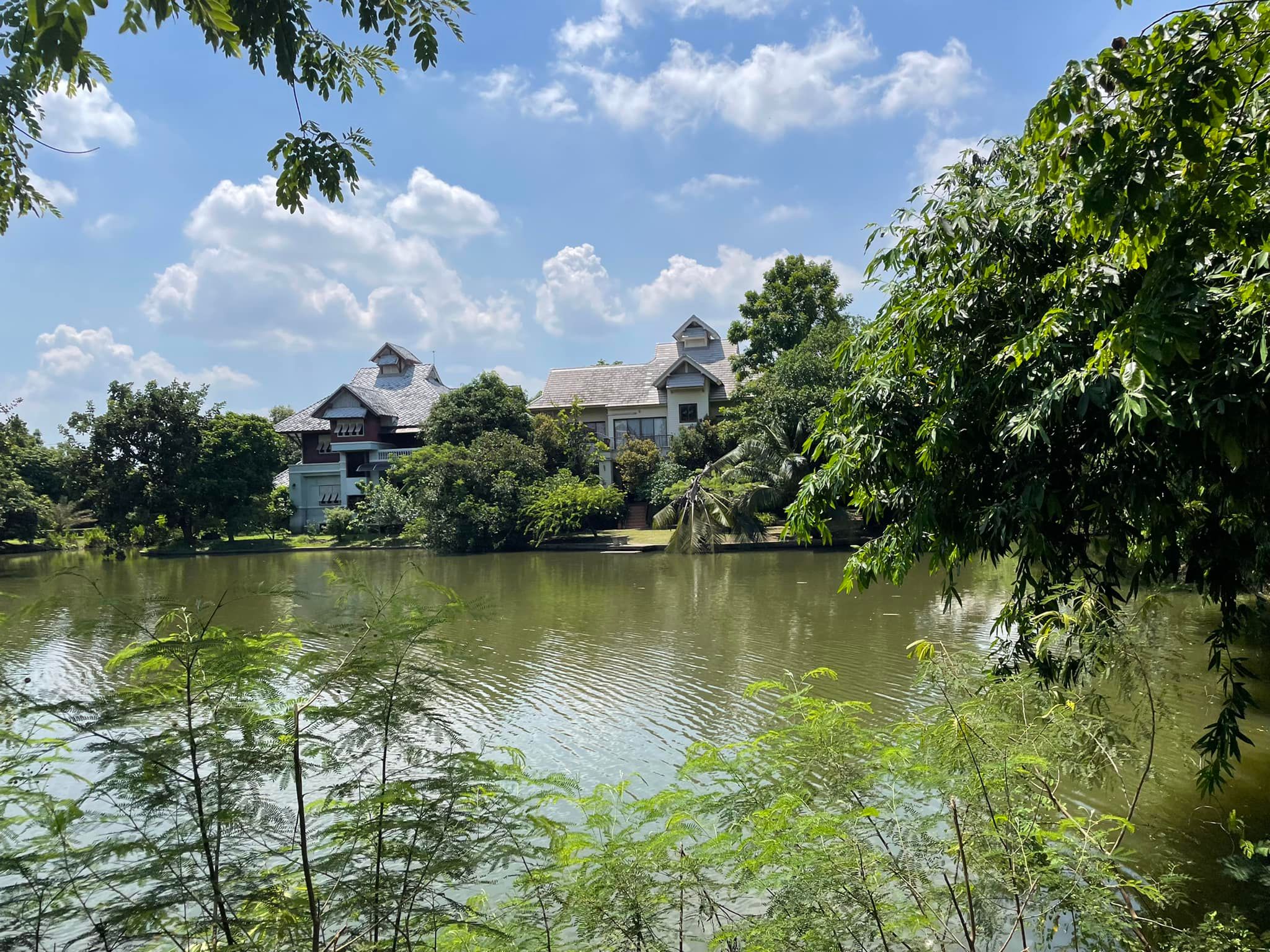 ขายที่ดินติดน้ำ หมู่บ้านไม้อิงธาร บางกรวย ใกล้มหิดล ศาลายา 200-600 ตรว.